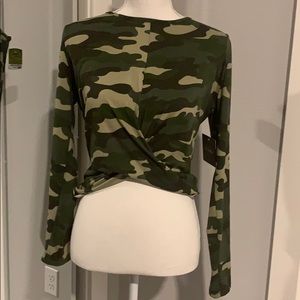 Camo Wishful top